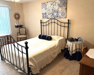 Iron Bed Set 