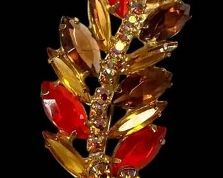 Juliana Brooch