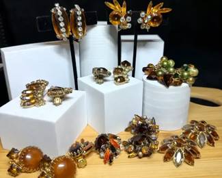 Vintage Clip Earrings Earth Tones