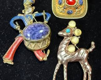 Pins Michal Golan, Jelly Belly Drummer Boy  Silver Horse Michal Golan brooch