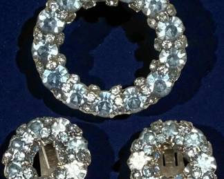 Light blue rhinestone wreath brooch and clipon earrings set 