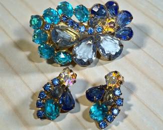 Sapphire and aquamarine rhinestone brooch earrings 