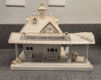 Lenox  Mistletoe village station 