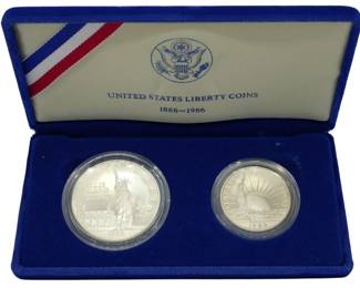 129 - 1986 US Liberty and Half Dollar Set
