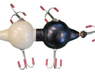 1001 - Antique Fishing Lure "The Dreadnaught" Black & White - 4" long