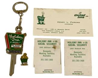 4792 - Lot of Assorted Vintage Holiday Inn Items