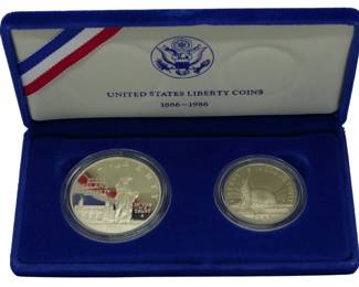 131 - 1986 US Liberty and Half Dollar Set