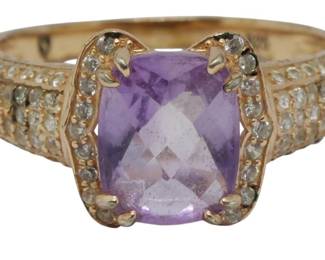 272 - 925 Sterling Amethyst Ring Size 6.5 0.09oz