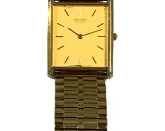 4787 - Seiko Quartz Men's Wristwatch small cracks in face of watch Used as is electric/electronic/mechanical item. No guarantee all components, untested