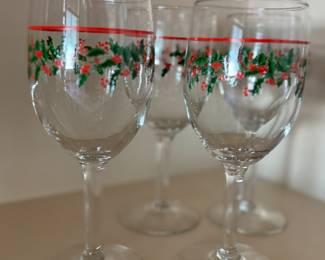 HOLIDAY STEMWARE 