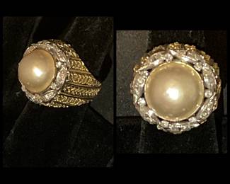 14K gold ring with pearl