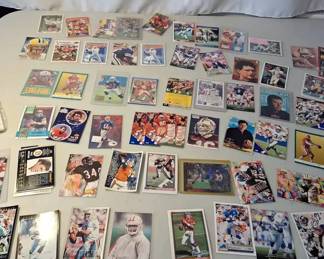  06 Vintage Football Cards Great Quarterbacks Including Montana, Elway, Favre, Young and more