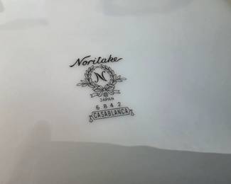 Noritake Japan, Casablanca, 6842 china set.
