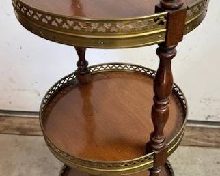 Brass trim. https://modestlambestatesales.hibid.com/