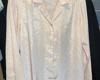 Bentley Women's Pink Jacquard Button-Up Blouse