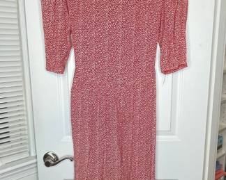 Vintage Red Floral Print Dress with Lace Collar