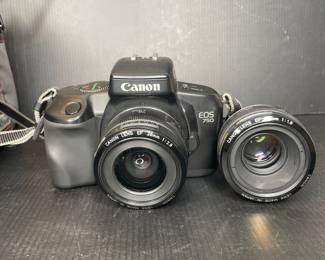 Canon EOS 750 35mm Film Camera with Albinar Camera Bag