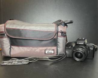 Canon EOS 750 35mm Film Camera with Albinar Camera Bag