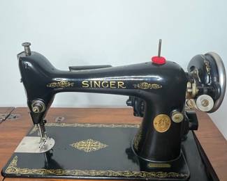 Vintage Singer Sewing Machine Model 66 with Wooden Table