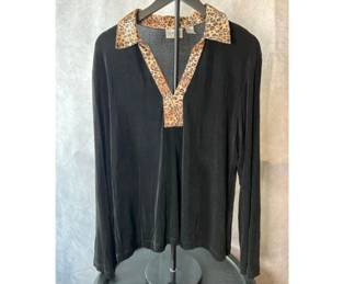 Chicos Travelers Leopard Collar Black Top