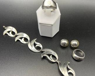 Sterling Silver Jewelry – Rings, Bracelet & Earrings (40g total)