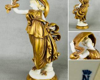 More views of the vintage Capodimonte porcelain figure of a dancer