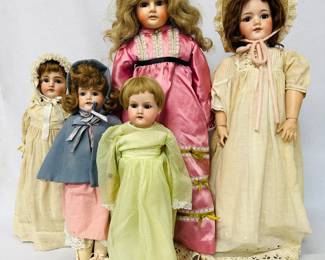 Dolls by Heubach Koppelsdorf, JD Kestner, Moriumura Brothers, Max Handwerck, Simon & Halbig, UNIS France, Armand Marseille and many more!