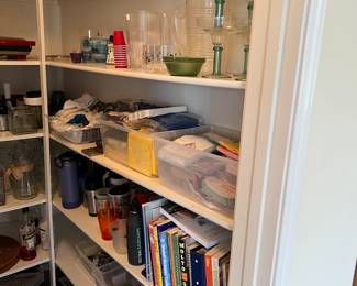 cookbooks and kitchen items 