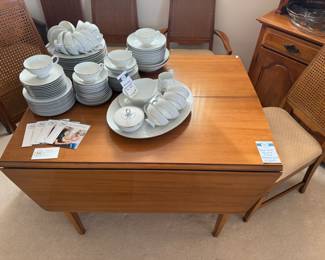 Drop Leaf Dining Table w/ Additional Leaves, Mikasa "Diplomat" 97 Pc Set