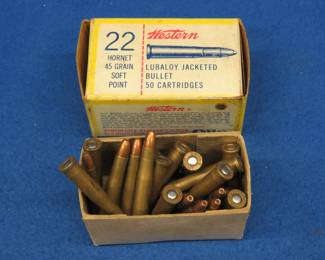 Lot 40. 28 reloaded 22-Hornet rounds in a vintage Western Super-X box. All ammo is always sold As-IS use at your own risk.