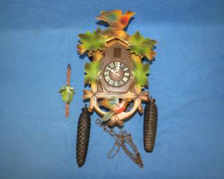 Lot 363. German 8-day cuckoo clock in good working condition.