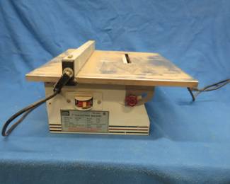 Lot 394. Portable Tool Shop 7" tile cutter. Model WTC180.