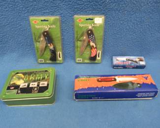 Lot 30. Five knives all in very good or unused condition