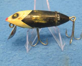 Lot 191. South Bend 2 1/4" Fish Obite in the box