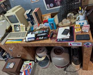 Desk Items, Apple Mac Plus Desktop 