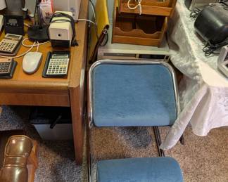 Kneeling Stool, Chrome and Plush 