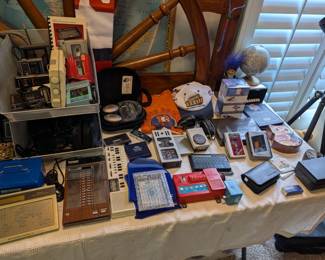 Vintage Electronics, Small Radios 