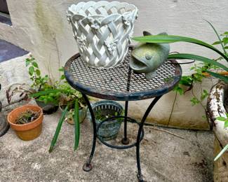 The white pot is sold.