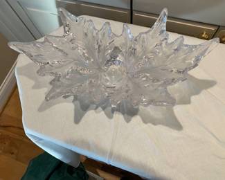 LALIQUE France “Champs-Elysees”Crystal Bowl with both Frosted & Clear Leaves