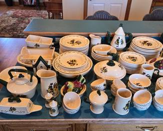 TONS Of Metlox Poppytrail Rooster Pieces