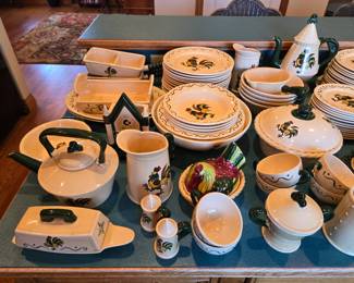 TONS Of Metlox Poppytrail Rooster Pieces