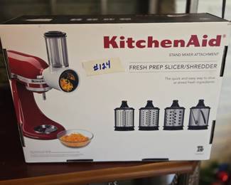 #124	KitchenAid stand mixer attachment fresh prep slicer/shredder	 $25.00 
