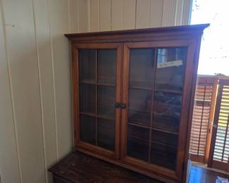#91	Wood and glass hutch 2 doors 2 shelves 36x12x38	 $40.00 
