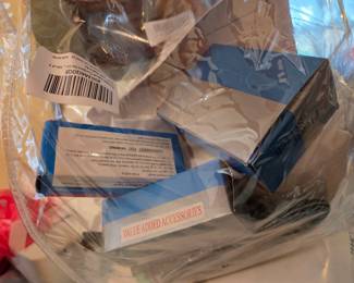 #5	Singer One Plus user friendly Computerized Sewing Machine (approx 281) Designs built in 	 $150.00 
