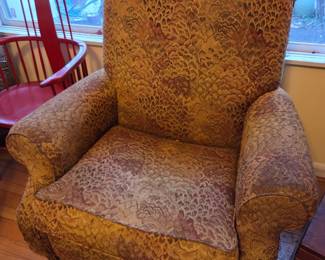 #34	Lazy-Boy Recliner - (worn and scratches)	 $75.00 
