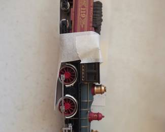 #111	HO scale Bachmann Union Pacific 4-40 steam train	 $20.00 
