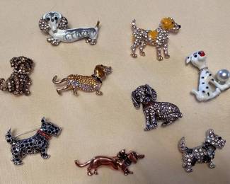MHH044 Nine Dog Costume Jewelry Brooches
