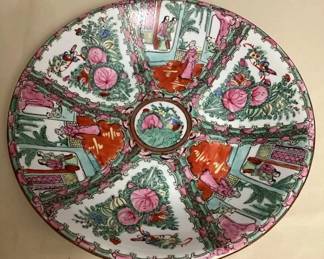 MHH139 Large Chinese Rose Medallion Porcelain Serving Dish