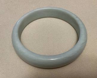 MHH162 Pale Green Jade Bangle Bracelet New