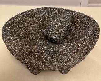 MHH132 Molcajete Lava Rock Stone Mortar & Pestle